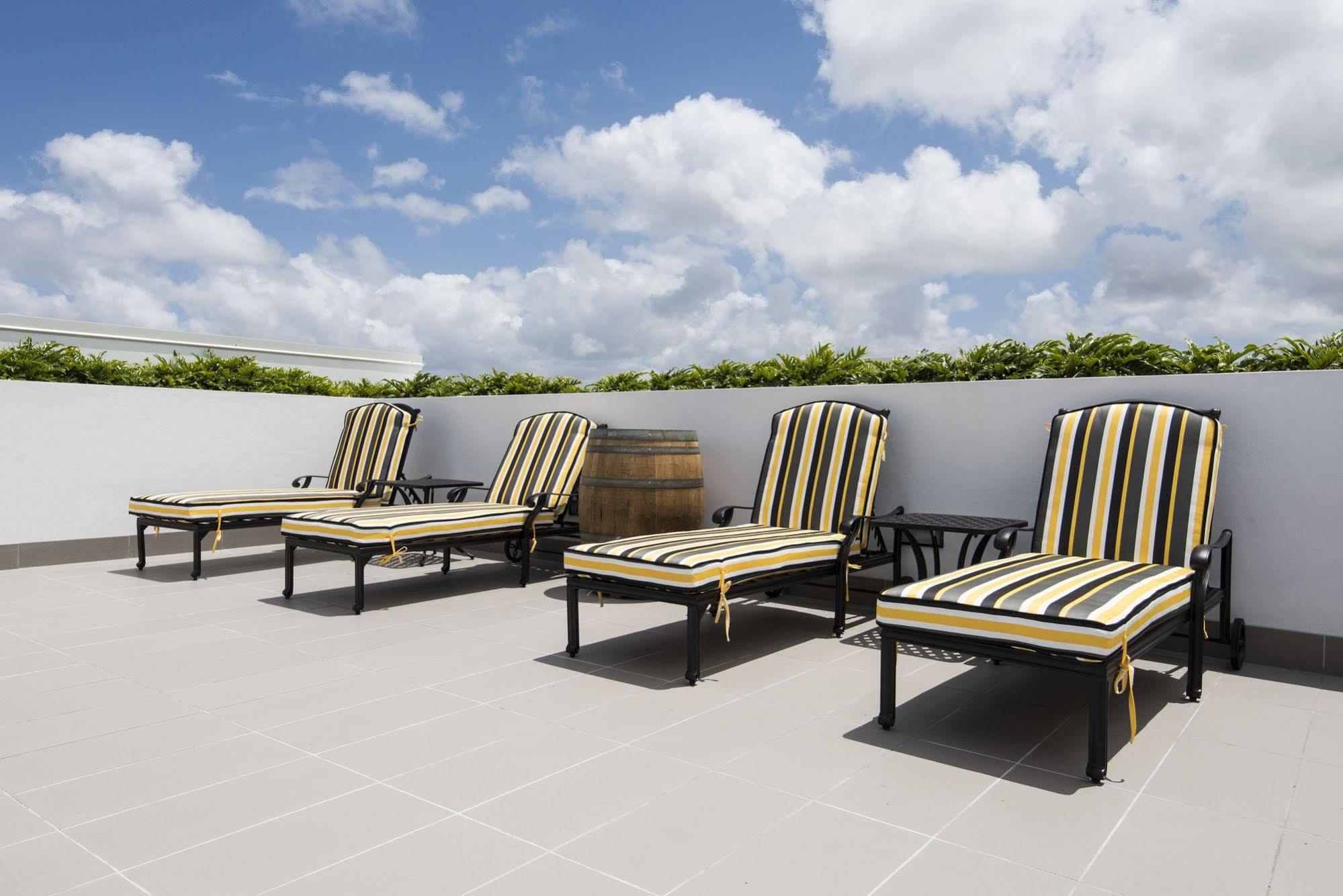Riviera Mackay Apart otel Dış mekan fotoğraf